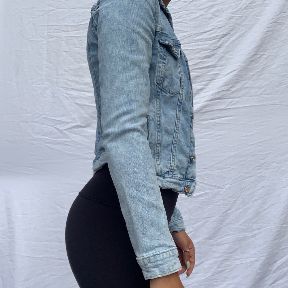 Jean jacket - Picture 2 of 3